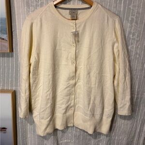 L.L Bean Women’s button up cotton/cashmere cardigan sweater in buttery yellow